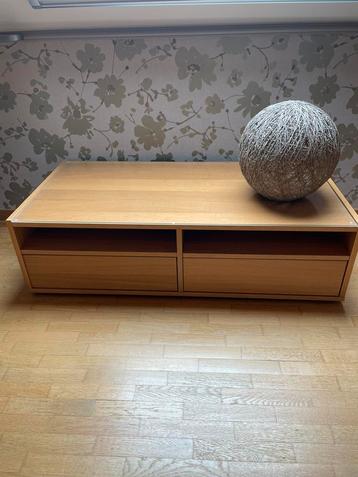 Salontafel of Tvmeubel beschikbaar voor biedingen