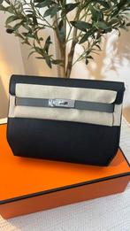 Hermes kelly depeche 25 noir/etain 2025, Handtassen en Accessoires, Ophalen of Verzenden, Nieuw, Zwart, Leer