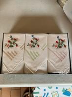 Geborduurde stoffen zakdoekjes, Handtassen en Accessoires, Overige Accessoires, Ophalen, Nieuw