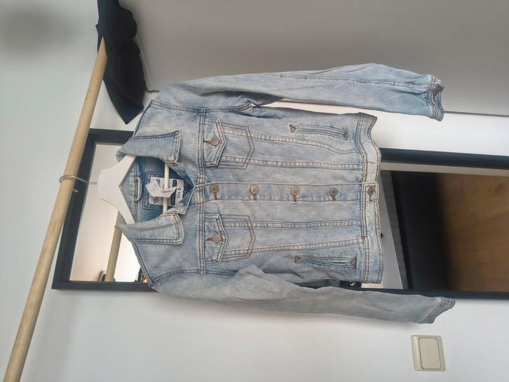 Verschillende kleding en oorbellen. Maat S (36), Kleding | Dames, Overige Dameskleding, Nieuw, Ophalen of Verzenden