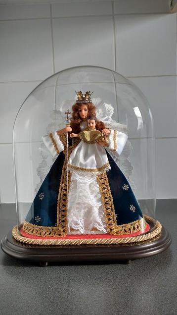 VINTAGE Maria met kindje Jezus, onder glazen stolp TE KOOP disponible aux enchères