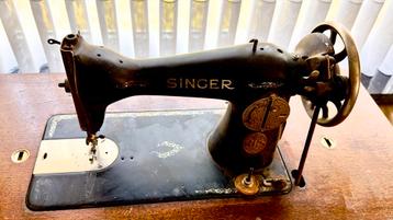 Vintage Singer naaimachine beschikbaar voor biedingen