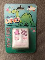 Tiny Tips, Happy Dino kinderoorbellen roze strikje, Nieuw, Ophalen of Verzenden, Roze, Oorbellen