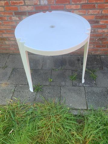 Tuinset beschikbaar voor biedingen