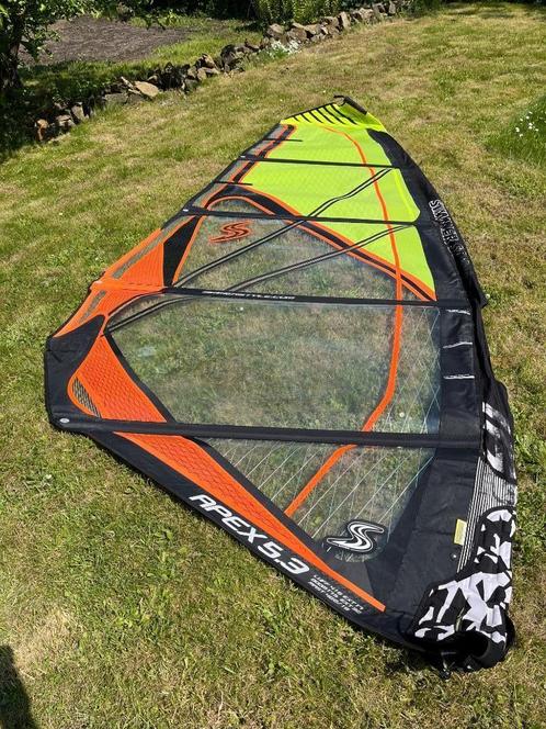 Simmer Style Apex 5.3, Sports nautiques & Bateaux, Planche à voile, Comme neuf, Voile, Avec sac de transport, 5 à 7 m², Enlèvement