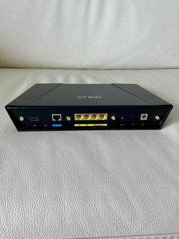 ASUS RT-AC87U dual band 4x4 Wireless-AC Gigabit Band router beschikbaar voor biedingen