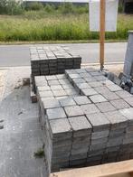 Grijze betonklinkers, Tuin en Terras, Ophalen, Zo goed als nieuw