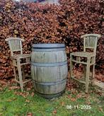 Tonneau - table en bois avec 2 chaises/bar, Enlèvement, Utilisé