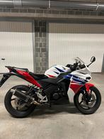 Honda CBR125R, ABS, Permis Moto A1 minimum, 1 cylindre, 125 cm³