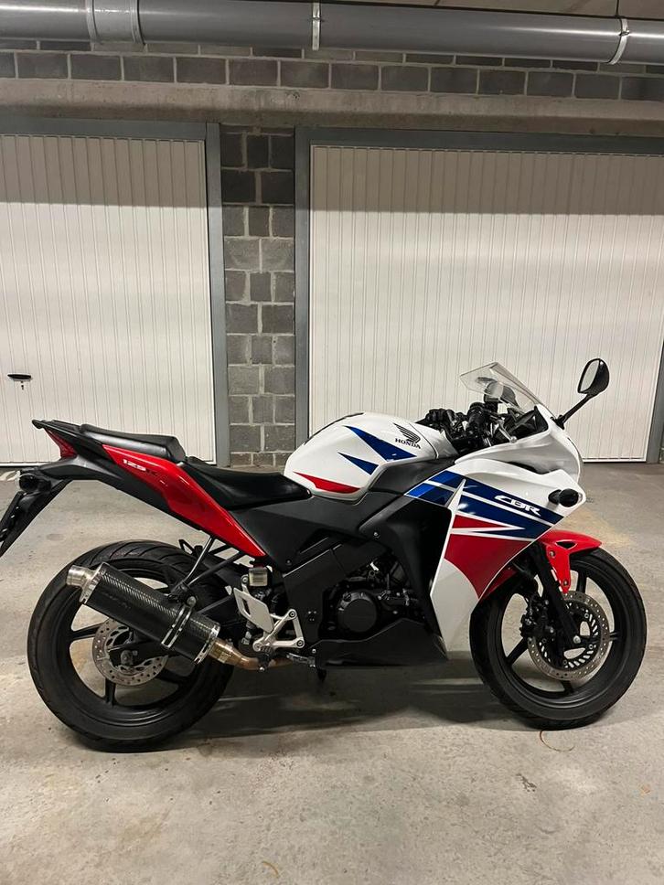 Honda CBR125R, Motoren, Motoren | Honda, Particulier, Sport, 11 kW of minder, 1 cilinder, Minimaal motorrijbewijs A1, ABS, Sportuitlaat