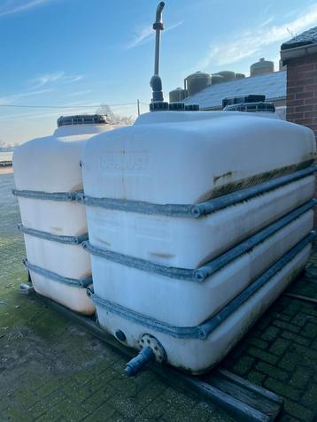 Opslagtanks 3000 liter per stuk, Enlèvement