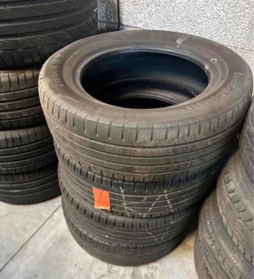 CONTINENTAL SET BANDEN & 215/60/16 ZO GOED  ALS NIEUW !!! beschikbaar voor biedingen
