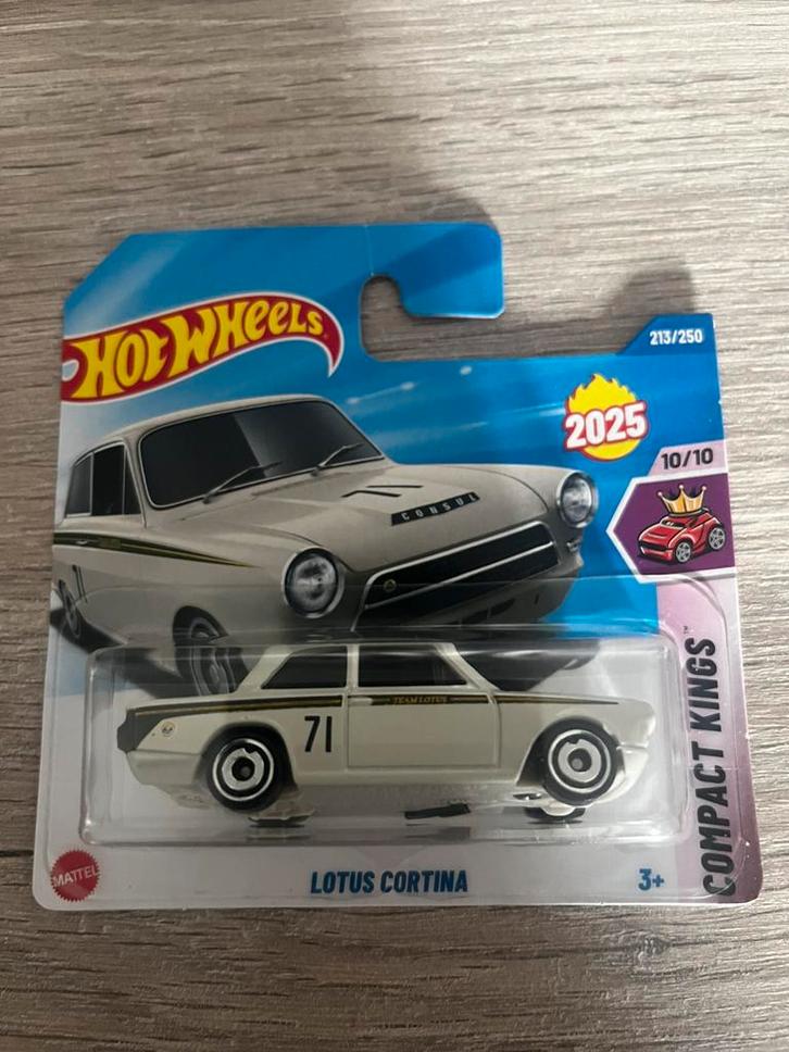 Hotwheels Lotus Cortina, Hobby en Vrije tijd, Modelauto's | 1:43, Nieuw, Auto, Overige merken, Ophalen of Verzenden