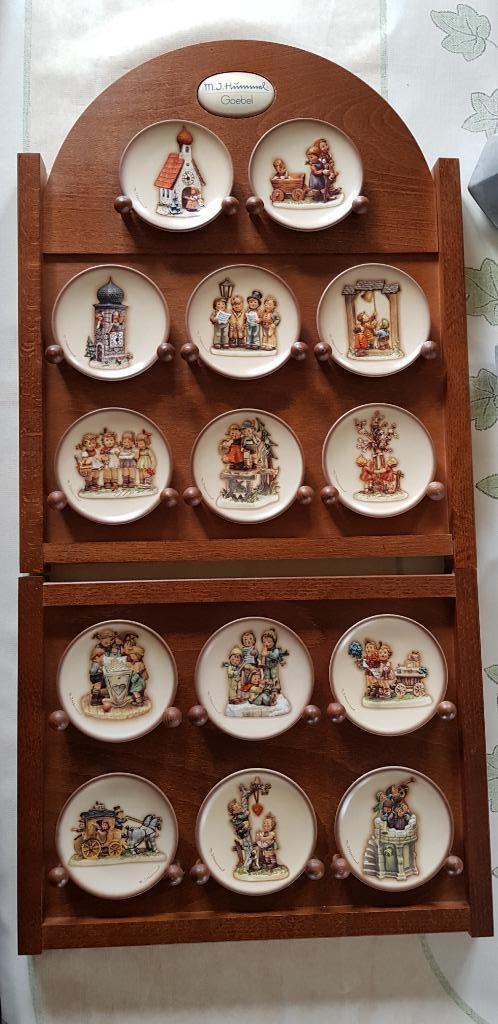 Hummel 886-899 ‘Century Collection Miniture Plates’-1986-99, Verzamelen, Beelden en Beeldjes, Zo goed als nieuw, Hummel, Ophalen