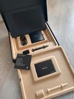 Tablette graphique Wacom Intuos Pro Medium, Computers en Software, Ophalen, Zo goed als nieuw, Wacom