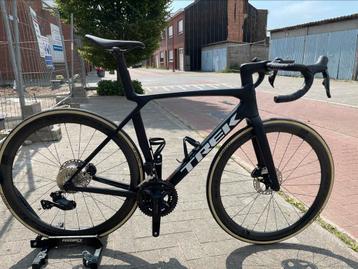 Trek madone sl6 gen 8 maat M/L beschikbaar voor biedingen