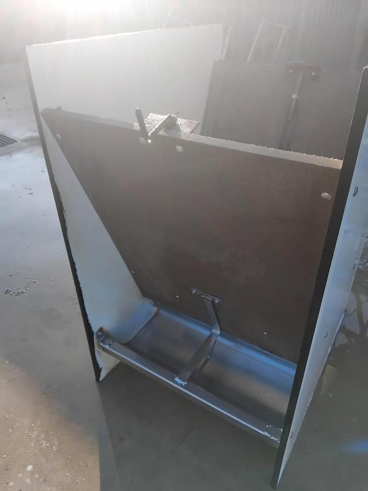 Trespa - inox voederbak - voederketting systeem, Dieren en Toebehoren, Schapen, Geiten en Varkens, Varken, Geslacht onbekend