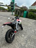 Aprilia sx 50 (gesigneerd door STIKSTOF), Fietsen en Brommers, Ophalen, Zo goed als nieuw