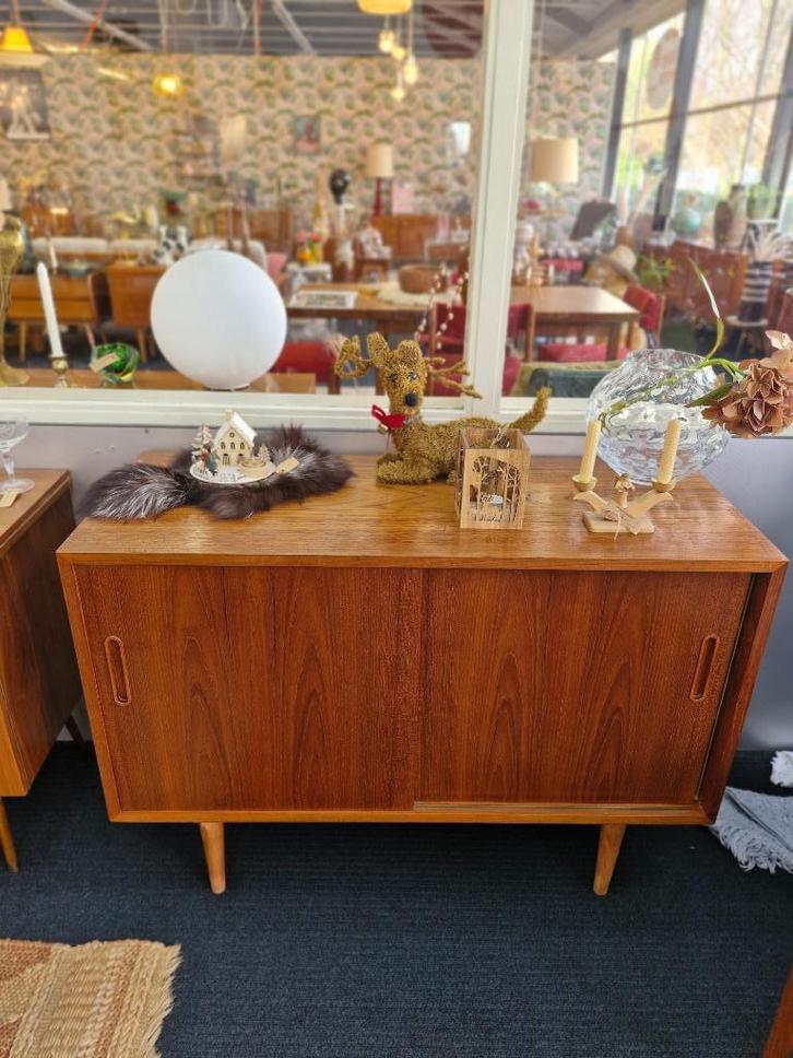 Vintage kast / dressoir met lade en schuifdeurtjes, Huis en Inrichting, Kasten |Televisiemeubels, Gebruikt, Ophalen