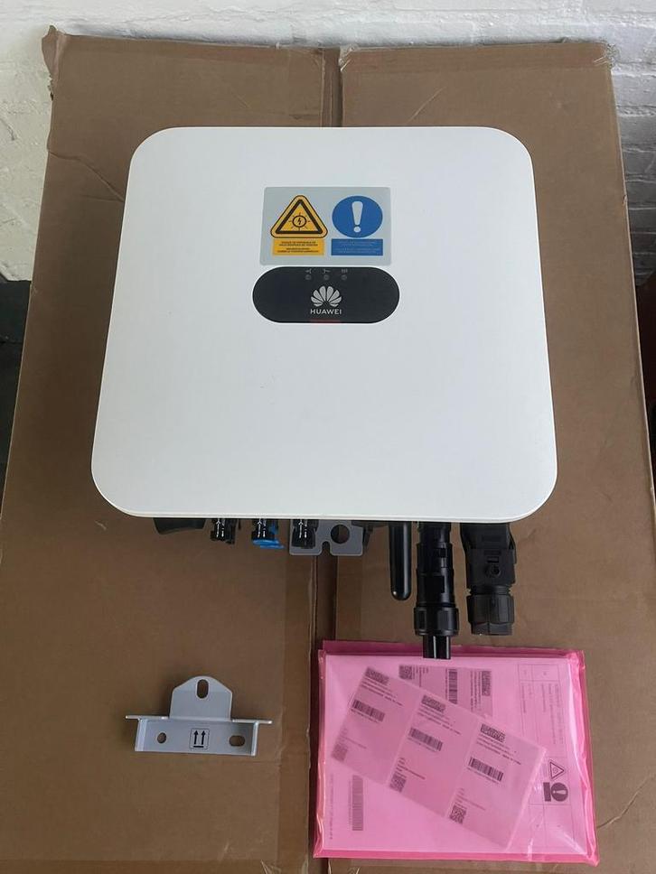 Hybride omvormer huawei 4.6 kwh, Doe-het-zelf en Bouw, Chauffageketels en Boilers, Zo goed als nieuw, Ophalen