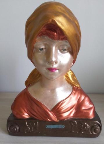 Buste Art Déco en plâtre Villanelle La Paysanne France 1940