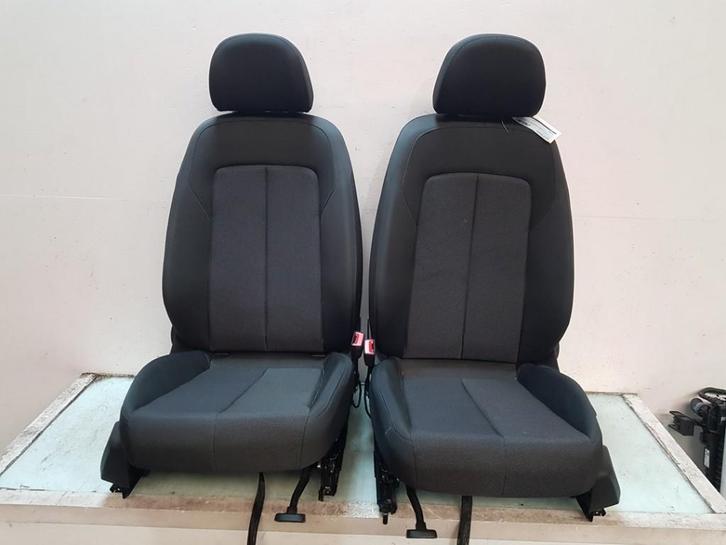 INTERIEUR Audi Q2 (GAB / GAG) (01-2016/10-2020), Auto-onderdelen, Interieur en Bekleding, Audi, Gebruikt