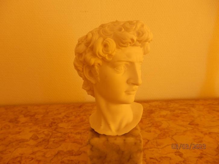 BEELDJE VAN DAVID, Antiek en Kunst, Antiek | Keramiek en Aardewerk, Ophalen of Verzenden