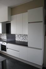 Cuisine blanche moderne, sans poignée, appareils ATAG, Sans poignée, Composite, Enlèvement, Utilisé