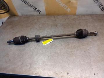 Aandrijfas rechts-voor van een Suzuki Celerio beschikbaar voor biedingen