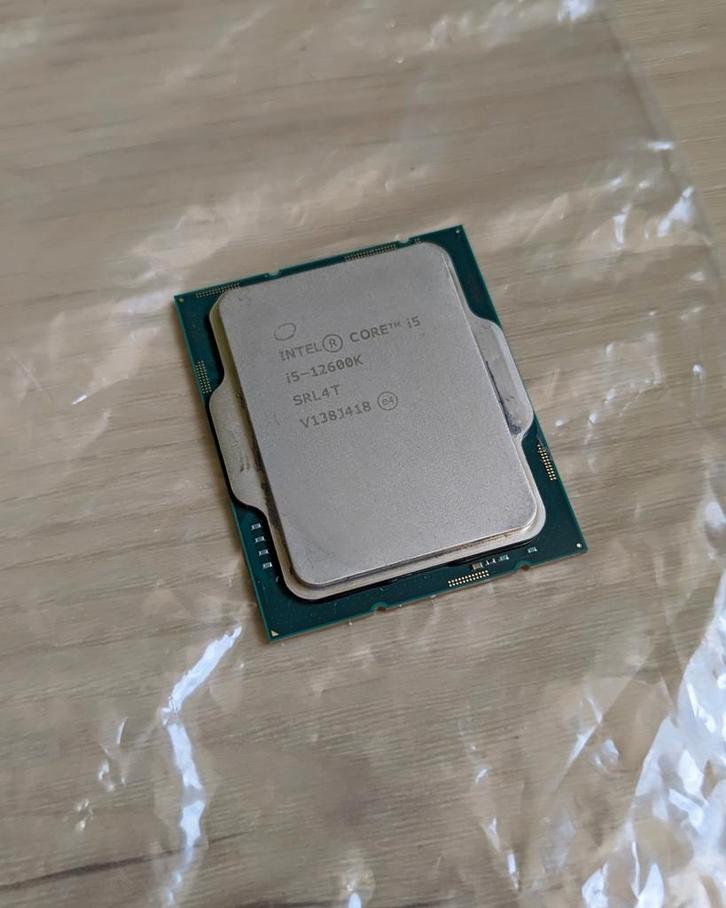 Intel i5 12600K, Informatique & Logiciels, Processeurs, Comme neuf, 10-core, 4 Ghz ou plus, Enlèvement ou Envoi