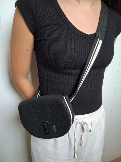 Delvaux Le Mutin mini zwart, Handtassen en Accessoires, Tassen | Damestassen, Zo goed als nieuw, Overige typen, Zwart, Ophalen of Verzenden