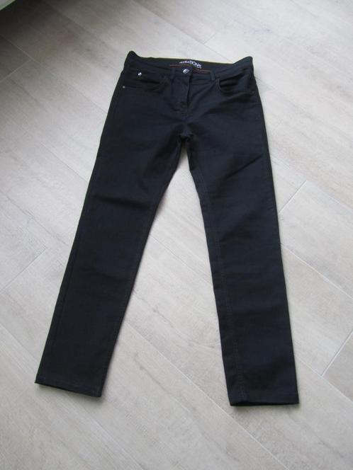 Zerres zwarte en /of grijze  jeans maat 38 zelfde m en model, Kleding | Dames, Spijkerbroeken en Jeans, Gedragen, W30 - W32 (confectie 38/40)