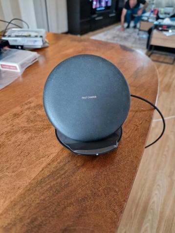 Samsung Fast Charge Convertible Wireless Charging Stand beschikbaar voor biedingen