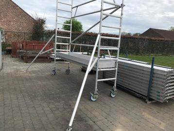 Stelling (rolstelling) van 250m2 in aluminium!!, Enlèvement, Comme neuf, Échafaudage de façade, 5 mètres de hauteur ou plus