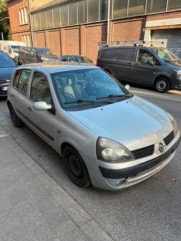 Renault Clio 2, Achat, 5 portes, Particulier