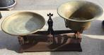 Oude weegschaal / koperen schalen, Antiek en Kunst, Ophalen