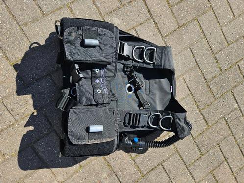 Wing (M) en Duikpak (ML) te koop, Watersport en Boten, Duiken, Zo goed als nieuw, Duikpak, Ophalen