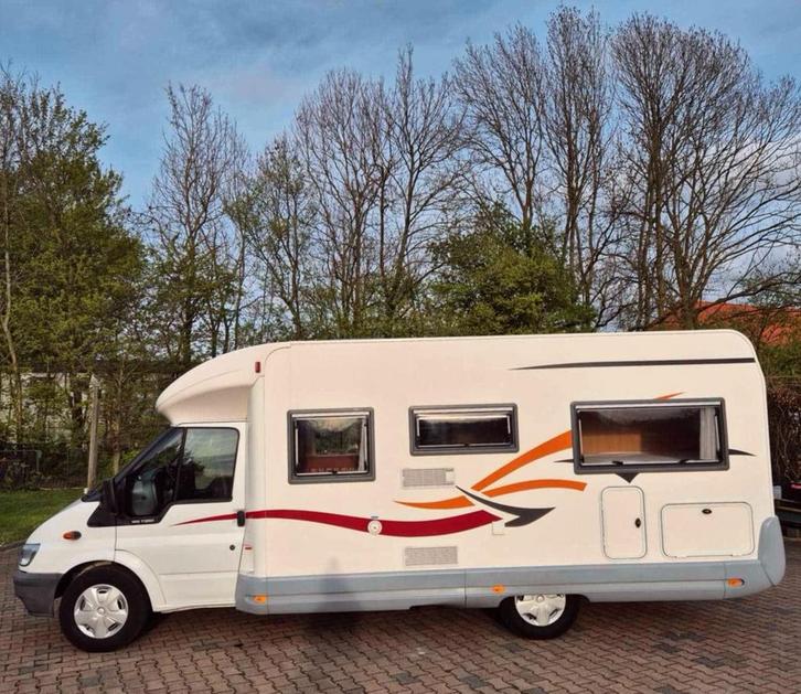 Prachtige camper Eura Mobile 2006 perfecte staat, Caravans en Kamperen, Mobilhomes, Particulier, tot en met 4, Half-integraal