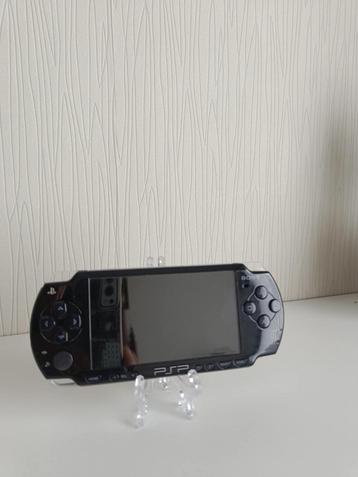PSP-2004, Piano Black (custom firmware) beschikbaar voor biedingen
