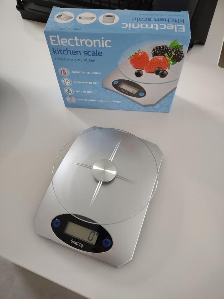 Keukenweegschaaltje (zie foto’s & omschrijving), Huis en Inrichting, Keuken | Keukenbenodigdheden, Ophalen