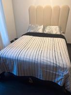Bed with mattress and headboard reduced price, Huis en Inrichting, Ophalen, Tweepersoons, 140 cm, Zo goed als nieuw