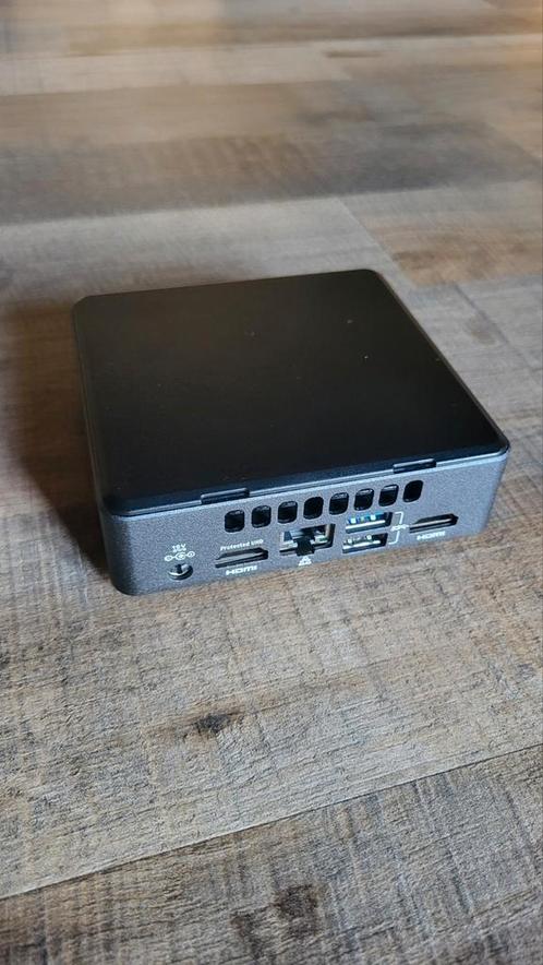 Intel nuc, mini computer. Intel i3 7100, Computers en Software, Desktop Pc's, Zo goed als nieuw, HDD, Ophalen