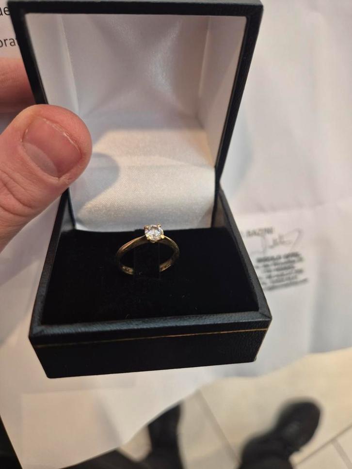 Bague en or 18 carats avec diamant de laboratoire – 0,50 ct, Handtassen en Accessoires, Manchetknopen, Goud