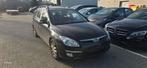 Hyundai i30 1.6d bj2008 Euro4 Gekeurd voor verkoop, Auto's, 1599 cc, Zwart, Bedrijf, Diesel