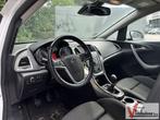 Opel Astra Sports Tourer 1.4 Turbo Cosmo | Airco | Cruise |, Auto's, 144 g/km, Zwart, Parkeersensor, Wit