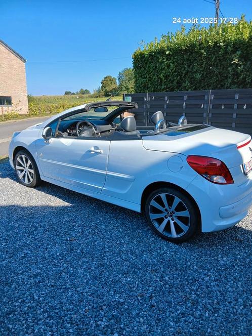Peugeot 207 CC 1.6i Roland Garros année 2013 / Euro 5, Auto's, Peugeot, Particulier, Benzine, Euro 5, Cabriolet, Handgeschakeld