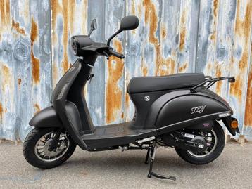 Fly Retro Scooter --A of B klasse!! | Topdeal ! beschikbaar voor biedingen