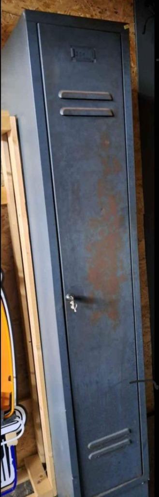 Vintage 1 persoons locker kast mancave woonkamer decoratie, Antiek en Kunst, Curiosa en Brocante, Ophalen