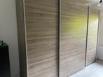 Grande garde de robe pratiquement en très très bon état, Maison & Meubles, Armoires | Autre, Enlèvement ou Envoi, Comme neuf