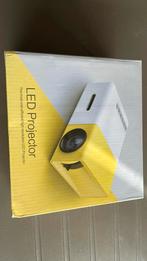 Handige, kleine projector, Ophalen, Zo goed als nieuw, LED, Full HD (1080)